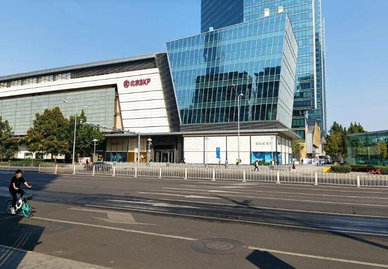 探秘现代商贸综合体:城市商业新地标崛起.jpg